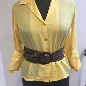 Yellow silk blouse 😍